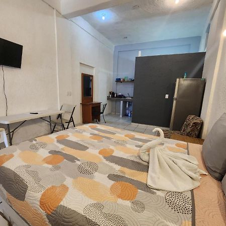 Small Studio Apt 5Min To Dt! シワタネホ エクステリア 写真